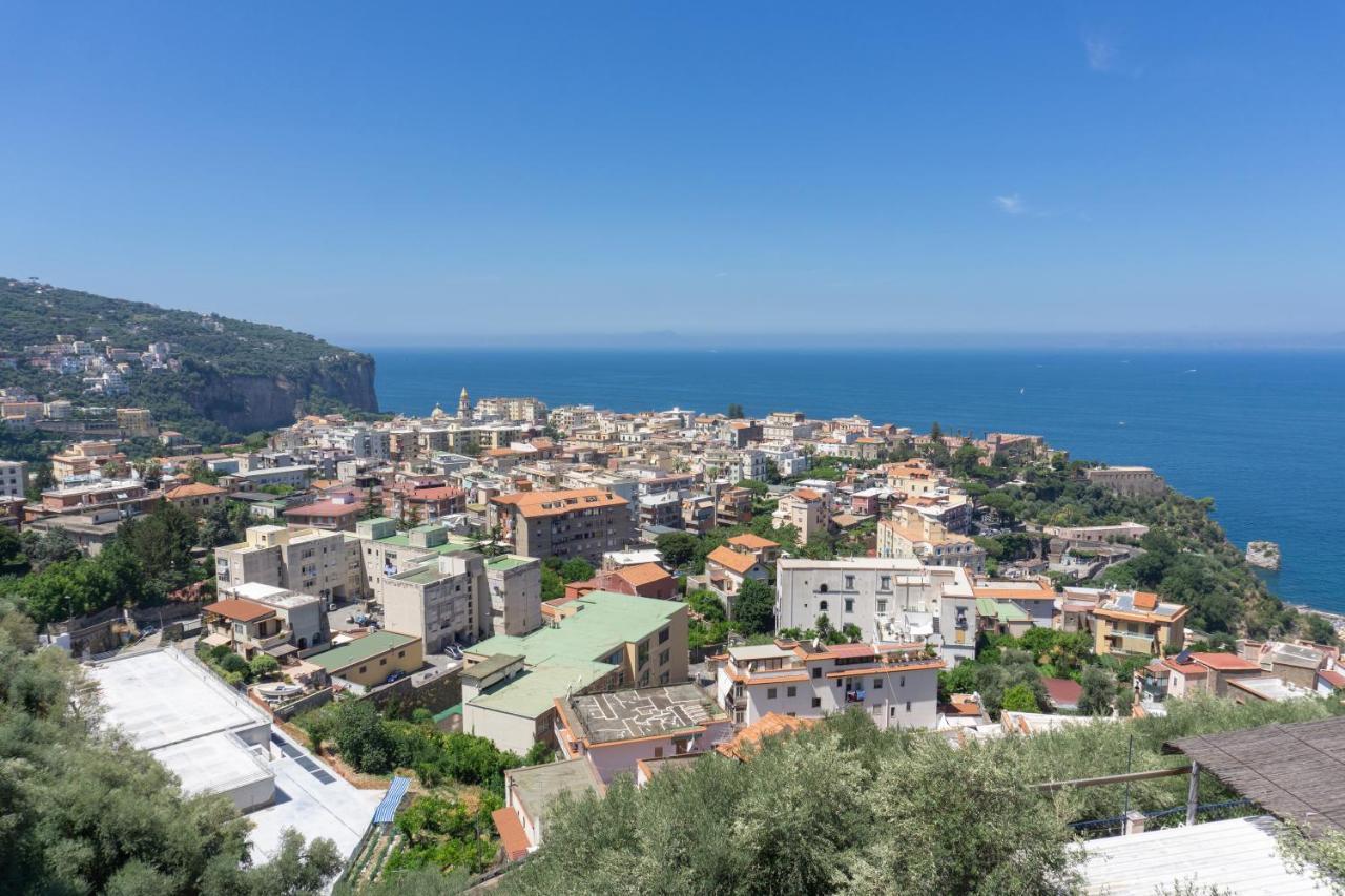Appartamento In Villa Ariel Вико-Экуенсе Экстерьер фото